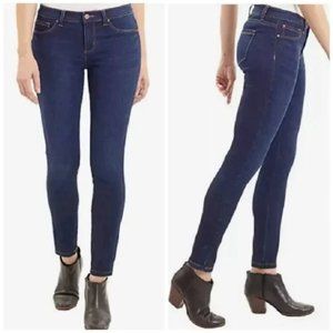NWOT Jones New York Essex Skinny Jeans